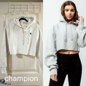 Champion cropped reverse weave hoodie size medium